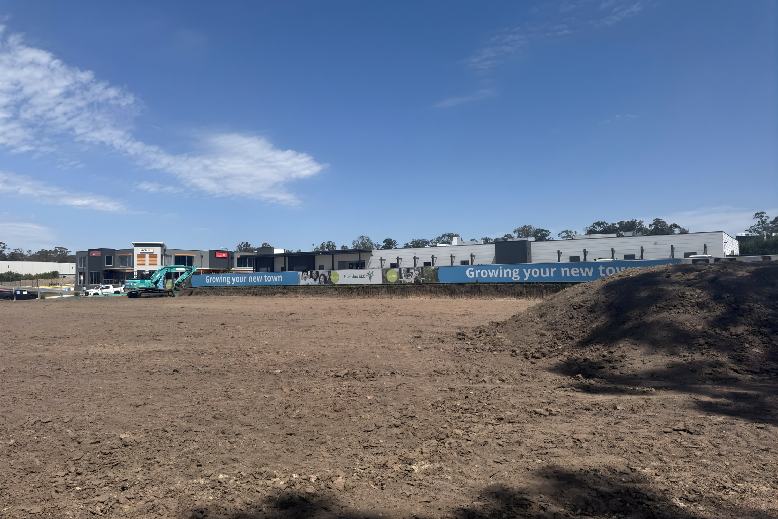 Branxton bulky goods warehouse construction progress, 2 Winepress Road NSW